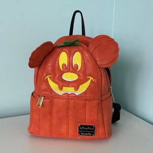 Mickey pumpkin loungefly- good used condition